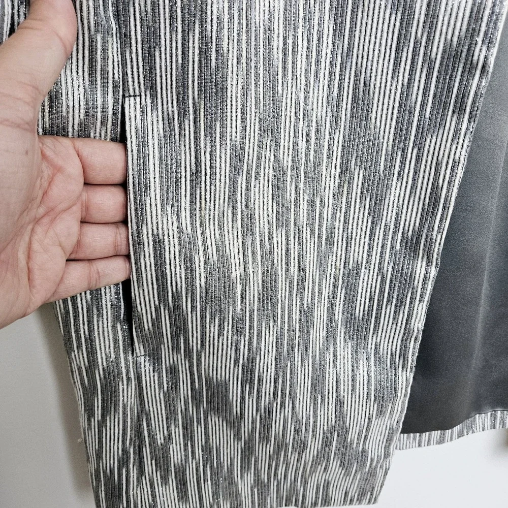 Chico's Travelers Textured Lurex Jacket Sz 0 US S 4 6 Gray‎ Metallic Silver